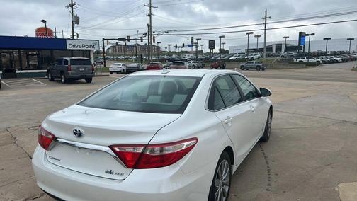 2017 Toyota Camry Hybrid XLE