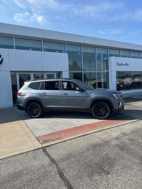 Gray 2024 Volkswagen Atlas 2.0T SE w/Technology
