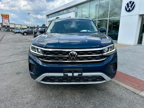 Blue Metallic 2023 Volkswagen Atlas 3.6L V6 SE w/Technology