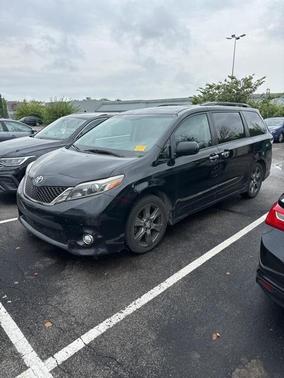 2017 Toyota Sienna SE