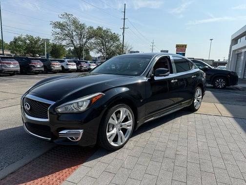 Black Obsidian 2018 INFINITI Q70L 3.7X