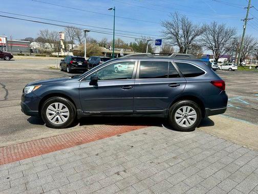 Carbide Gray Metallic 2017 Subaru Outback 2.5i Premium