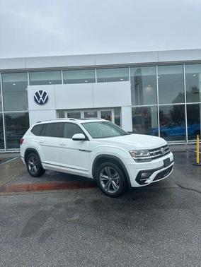 Pure White 2019 Volkswagen Atlas 3.6 V6 SE R-Line