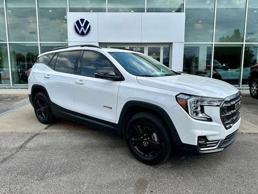 Summit White 2022 GMC Terrain AT4