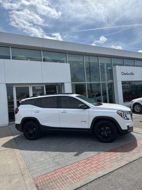 Summit White 2022 GMC Terrain AT4
