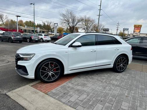 2021 Audi Q8 55 Prestige