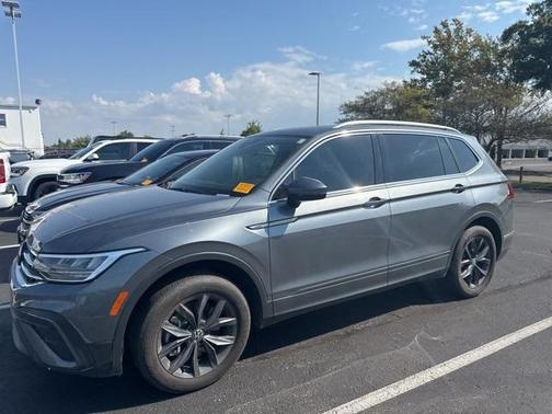 2023 Volkswagen Tiguan 2.0T SE