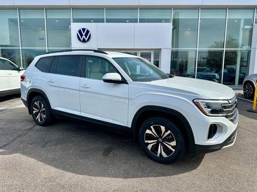 2024 Volkswagen Atlas 2.0T SE