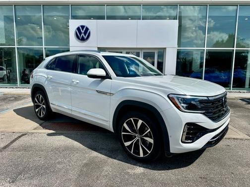 Opal White Pearl 2025 Volkswagen Atlas Cross Sport 2.0T SEL Premium R-Line