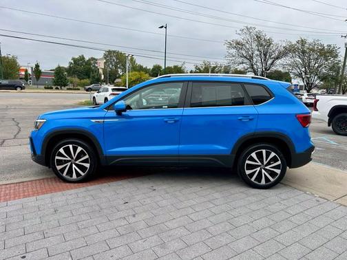 Blue 2023 Volkswagen Taos 1.5T SE
