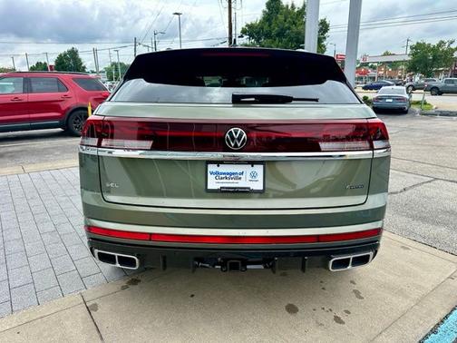 Green 2026 Volkswagen Atlas Cross Sport 2.0T SEL Premium R-Line