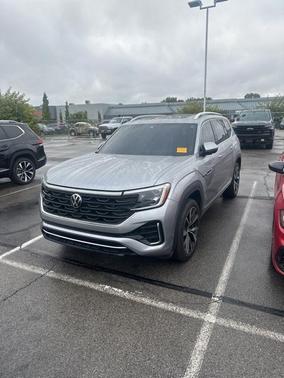 2024 Volkswagen Atlas 2.0T SEL Premium R-Line