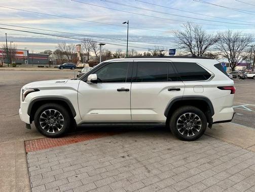 2023 Toyota Sequoia Limited