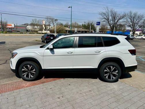 2026 Volkswagen Atlas 2.0T SE