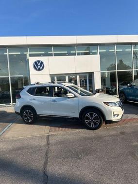 Pearl White 2018 Nissan Rogue Hybrid SL