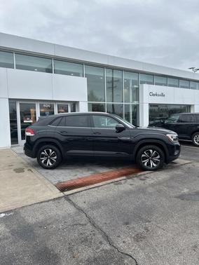 2025 Volkswagen Atlas Cross Sport 2.0T SE