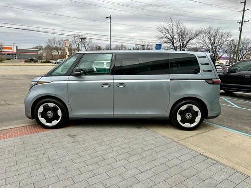 2025 Volkswagen ID. Buzz Pro S