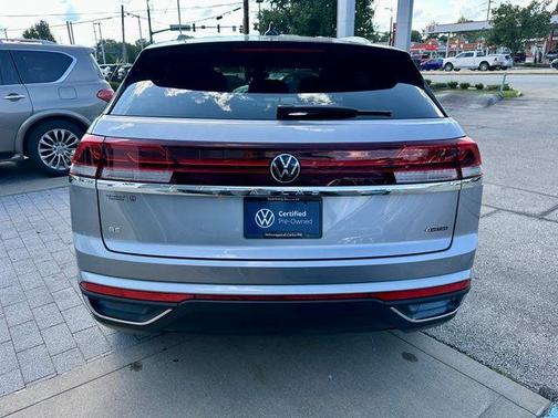Silver Mist Metallic 2025 Volkswagen Atlas Cross Sport 2.0T SE