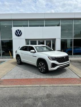 White 2025 Volkswagen Atlas Cross Sport 2.0T SEL Premium R-Line