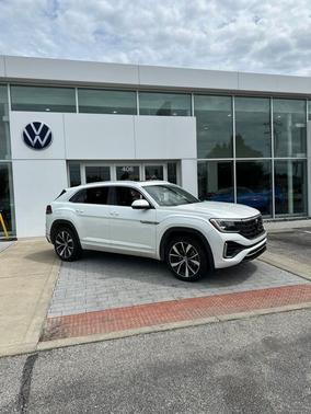 White 2025 Volkswagen Atlas Cross Sport 2.0T SEL Premium R-Line