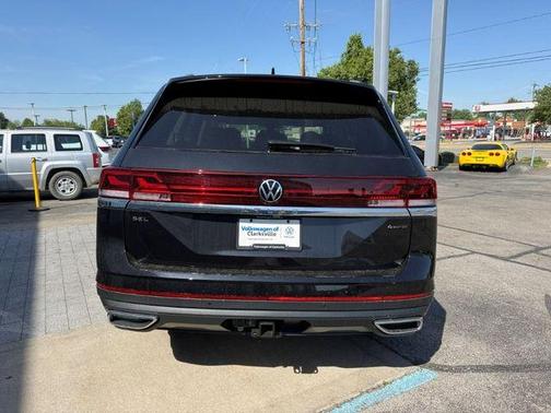 Deep Black Pearl Effect 2026 Volkswagen Atlas 2.0T SEL