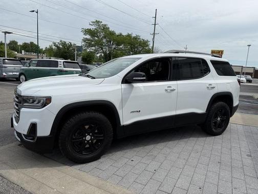 2023 GMC Acadia AWD AT4