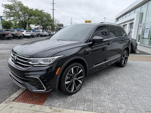 2022 Volkswagen Tiguan 2.0T SEL R-Line 4MOTION