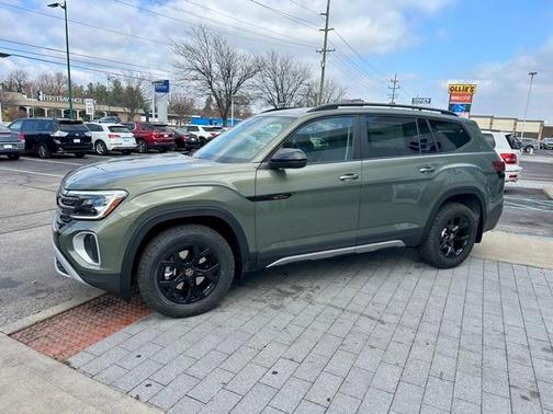 2026 Volkswagen Atlas PEAK EDITION