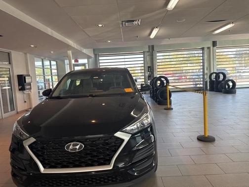 2021 Hyundai TUCSON SE