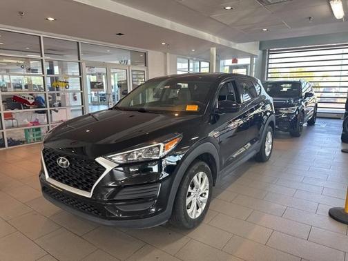 2021 Hyundai TUCSON SE