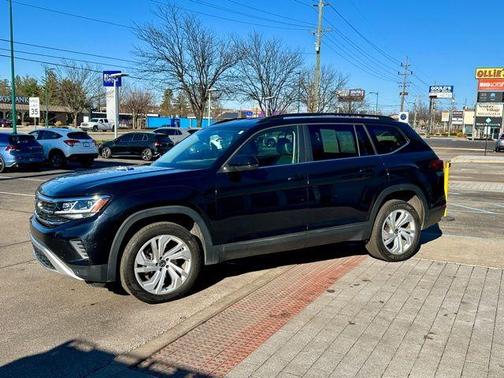 2023 Volkswagen Atlas 3.6L SE w/Technology