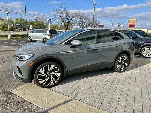 2025 Volkswagen ID.4 Pro S Plus