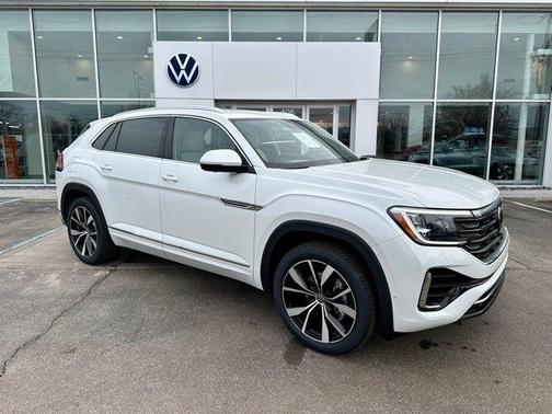 Opal White Pearl 2026 Volkswagen Atlas Cross Sport 2.0T SEL Premium R-Line