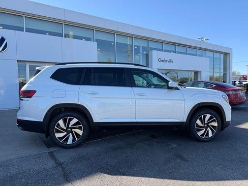 Opal White Pearl 2026 Volkswagen Atlas 2.0T SE W/TECHNOLOGY