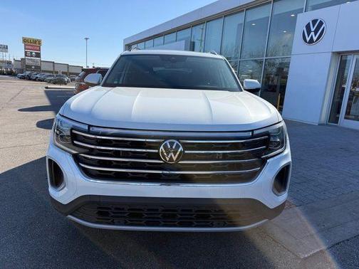 Opal White Pearl 2026 Volkswagen Atlas 2.0T SE W/TECHNOLOGY