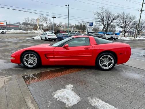 2004 Chevrolet Corvette Base