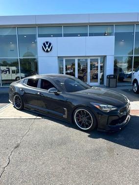 Aurora Black 2022 Kia Stinger GT1