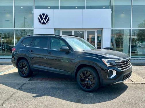 Black 2026 Volkswagen Atlas 2.0T SE W/TECHNOLOGY