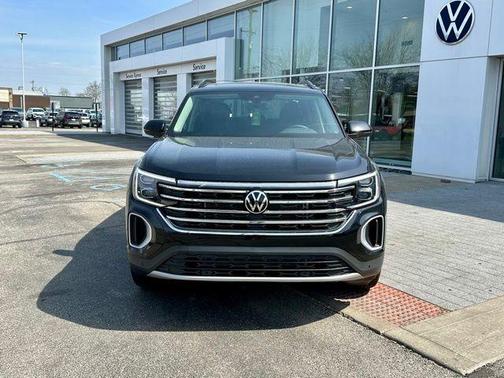 Black 2026 Volkswagen Atlas 2.0T SE W/TECHNOLOGY