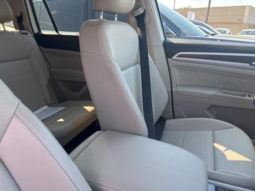 2022 Volkswagen Atlas 3.6L SE w/Technology