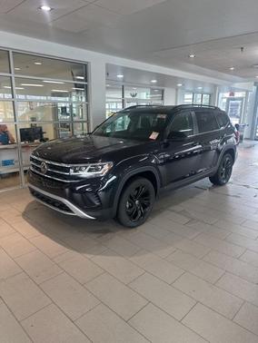 2022 Volkswagen Atlas 3.6L SE w/Technology