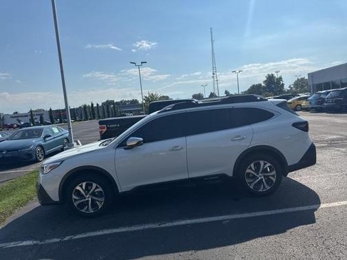 2022 Subaru Outback Touring