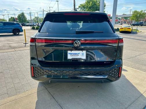 Black 2026 Volkswagen Tiguan 2.0T SE R-Line Black