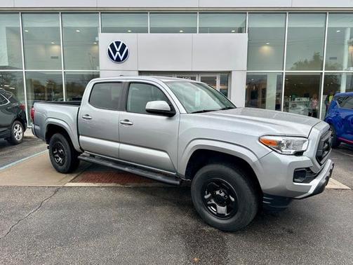 2022 Toyota Tacoma SR