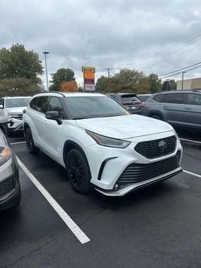 2023 Toyota Highlander XSE