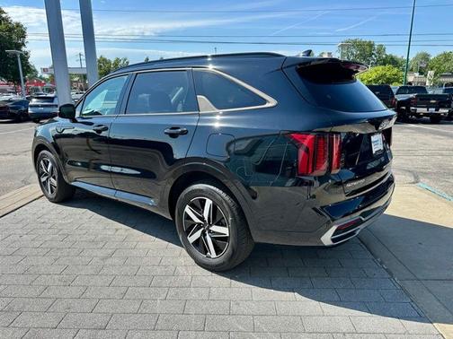 Ebony Black 2023 Kia Sorento S