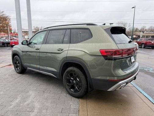 2026 Volkswagen Atlas PEAK EDITION