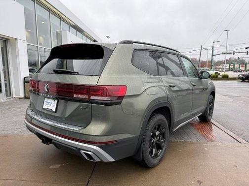2026 Volkswagen Atlas PEAK EDITION