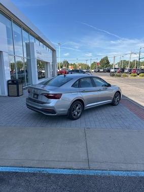 2023 Volkswagen Jetta 1.5T SE