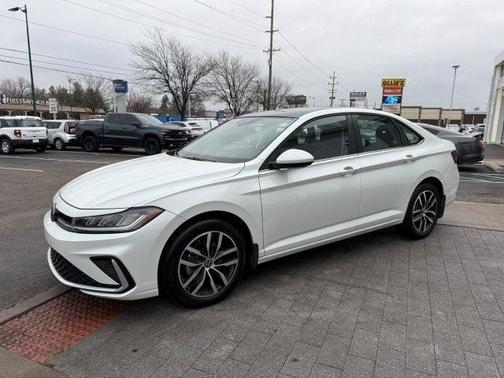 2025 Volkswagen Jetta 1.5T SE